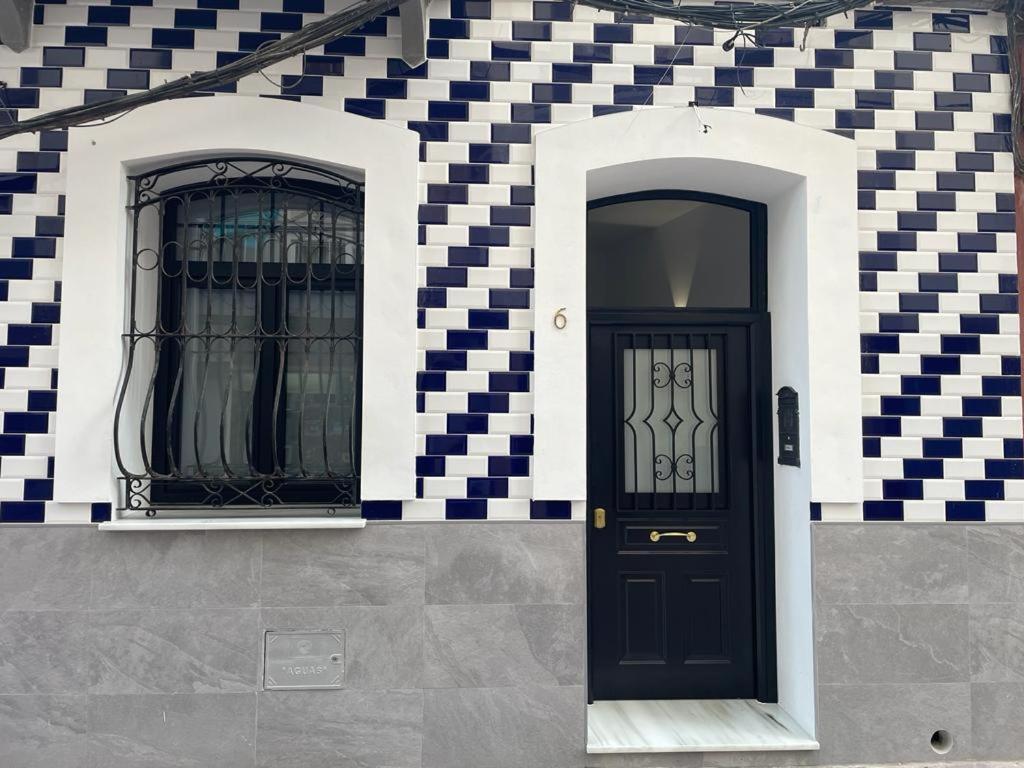 Apartamentos Sol Y Luna La Línea de la Concepción Buitenkant foto