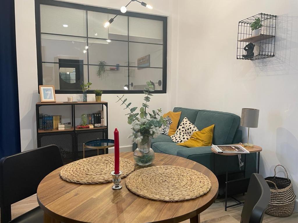 Apartamentos Sol Y Luna La Línea de la Concepción Buitenkant foto